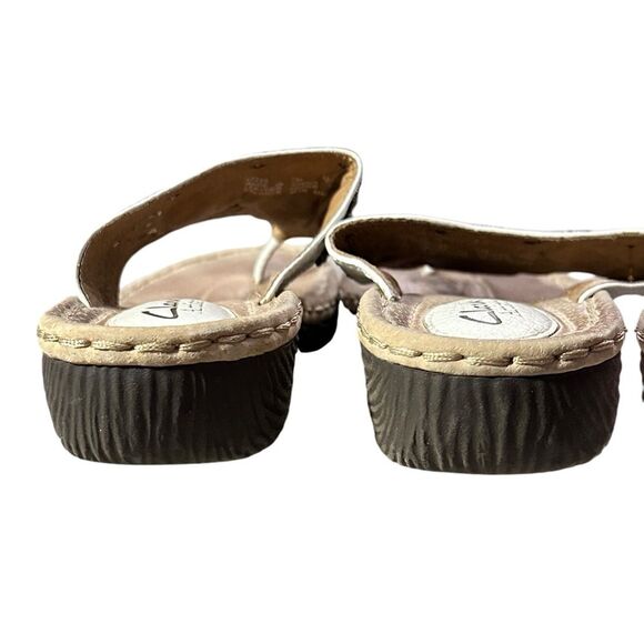 Clarks Artisan Leather Thong Sandals Turquoise Beaded Accent Sz 7 - Picture 5 of 10